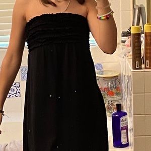 adorable black strapless dress